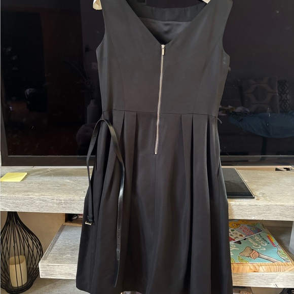 Anne Klein Black Sleeveless Midi Fit-Flare Dress with Pockets - Picture 4 of 9